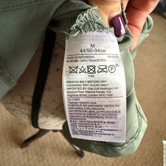 LIKE NEW BANANA REPUBLIC TUNIC - Picture 3 of 6